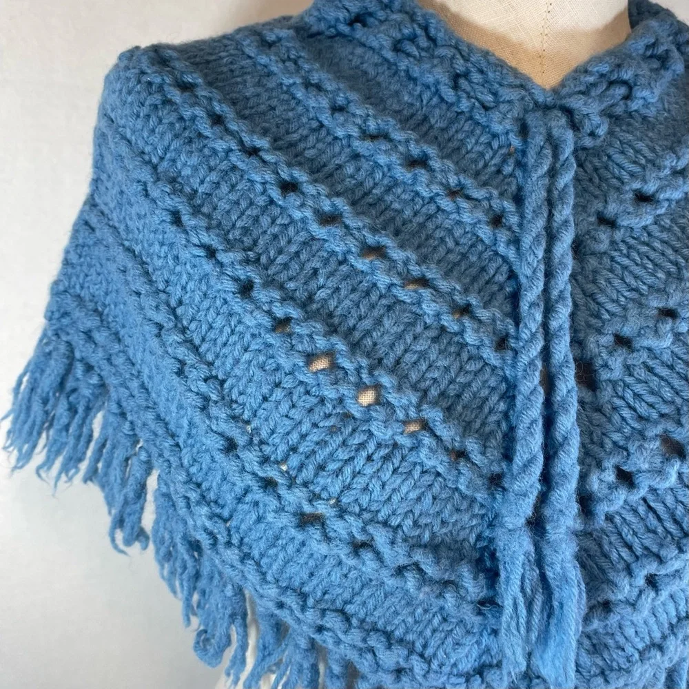 Vintage Crochet Knit Poncho Girls Handmade Blue Grannycore